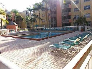 2nd image of 8333 Lake Dr APT 105