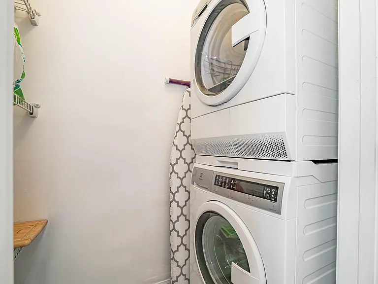 20 Pine Arbor Ln #202 — Photo 3