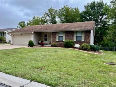 35 Crescent Hills Dr, Saint Peters, MO, 63376
