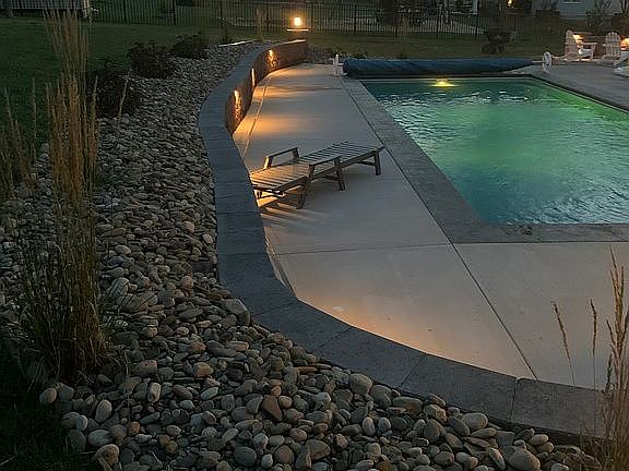 4th image of 112 Brodbeck Dr