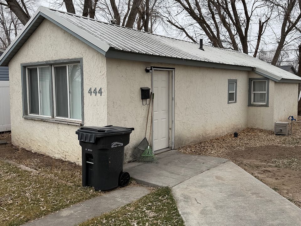 1st image of 444 W 20th St