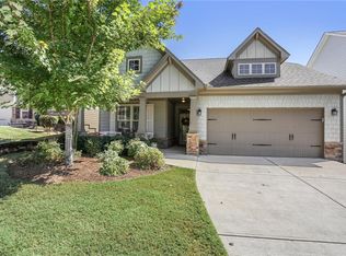 519 Appalachian Woods Dr, Canton, GA 30114