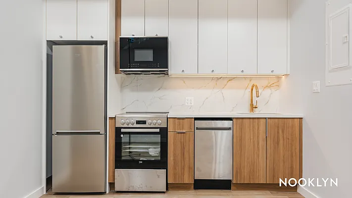 Rented by Nooklyn NYC LLC | media 8