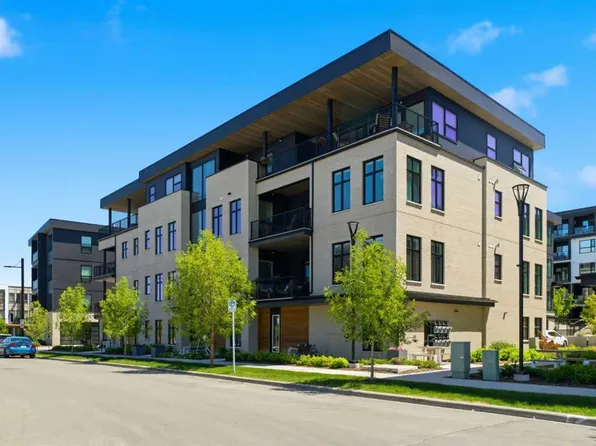 105 N Lebel Cres NW #301, Calgary, AB T3B 6M6