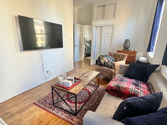 3rd image of 1229 1st Ave APT 26