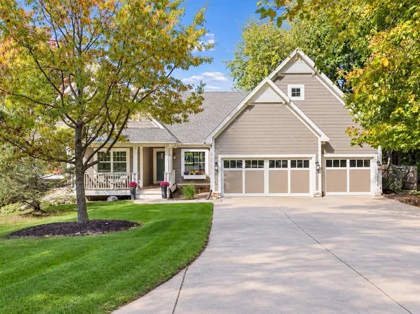 6926 Valley View Rd, Edina, MN 55439