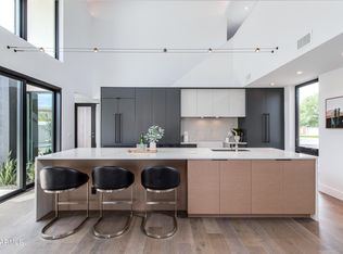 5835 N 13th Pl, Phoenix, AZ 85014