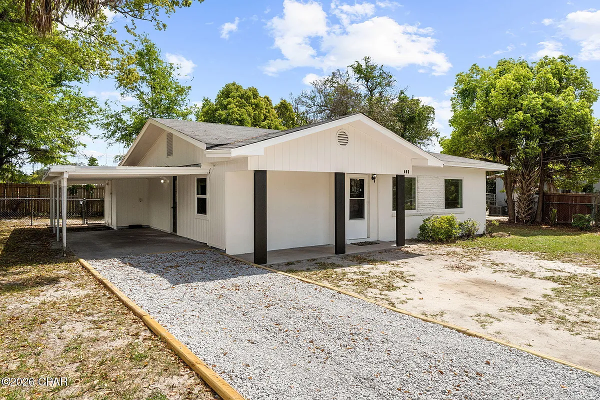 Building Photo - 708 Cactus Ave