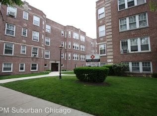 7016 N Sheridan Rd #10917162, Chicago, IL 60626