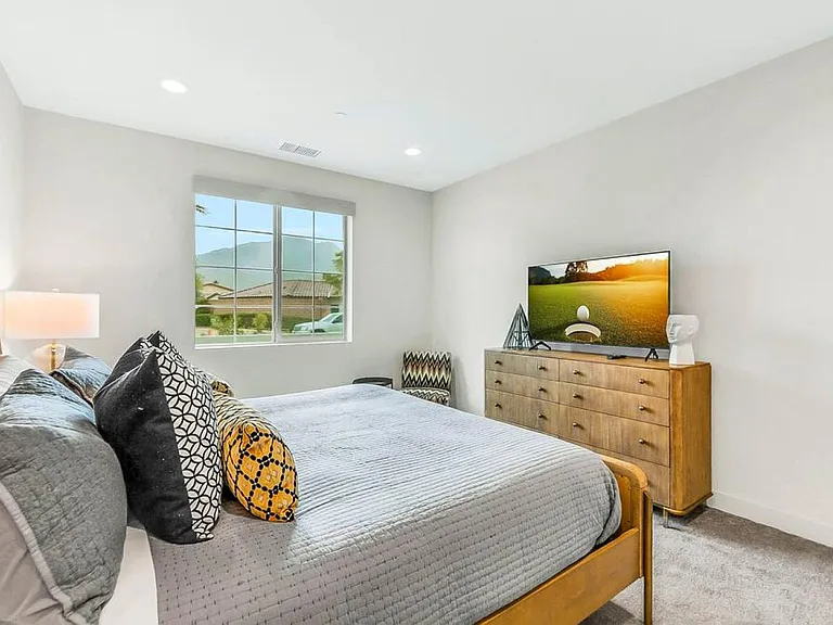 80243 Whisper Rock Way — Photo 10