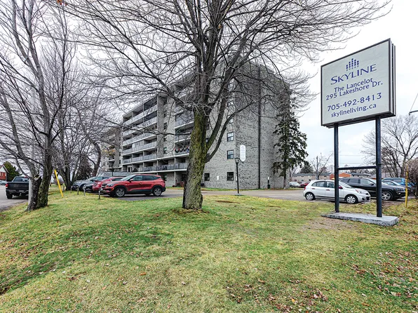 295 Lakeshore Dr, North Bay, ON P1A 3N8