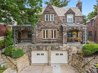 1316 Cochran Rd, Pittsburgh, PA 15243