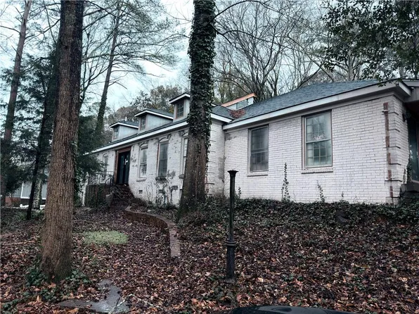 1480 Pineview Ln NW, Conyers, GA 30012