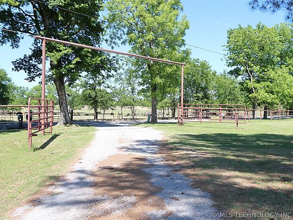 2nd image of 32632 E 710th Rd