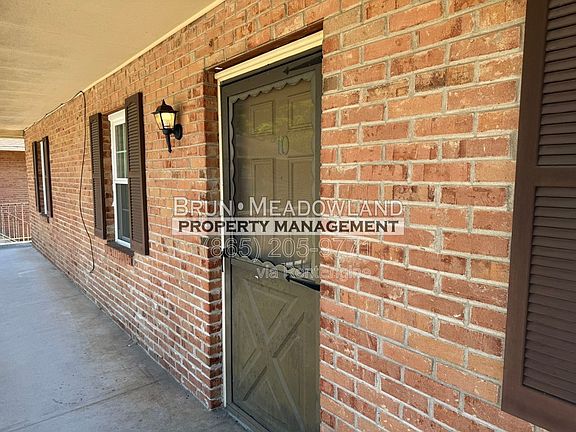 2nd image of 128 Lynnwood Dr APT 10