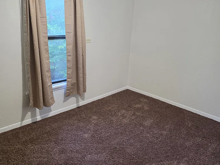 926 High St — Photo 16