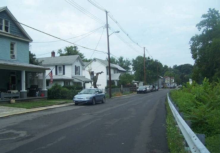 2nd image of 298 Water St
