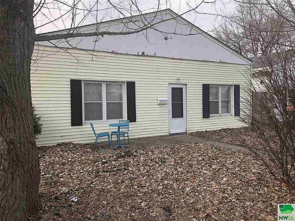 1st image of 2951 Rebecca St