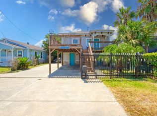 2217 Grover Ave, Galveston, TX 77551