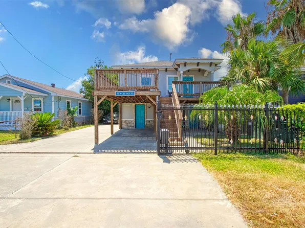 2217 Grover Ave, Galveston, TX 77551