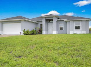 3217 43rd St W, Lehigh Acres, FL 33971