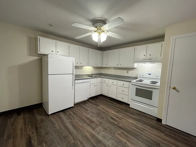 Milford Trails Apartments and Storage — Photo 55