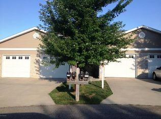 3128 River Falls Ct NW, Rochester, MN 55901