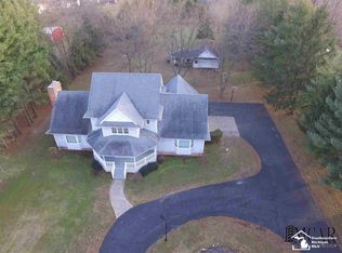 2261 E Rauch Rd, Erie, MI 48133