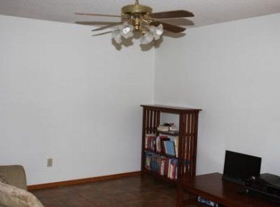 4th image of 4800 Selinda Dr