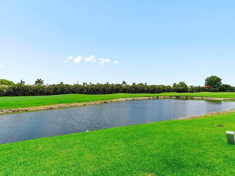 11164 Boca Woods Ln — Photo 35
