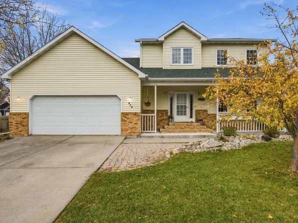 512 12th St E, West Fargo, ND 58078