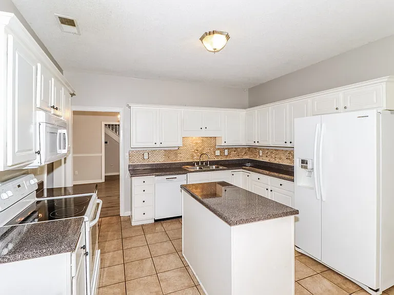 1153 Hunters Green Cir S — Photo 11