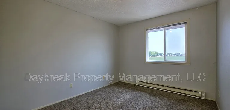 2414 3rd Ave N #17 — Photo 12