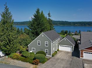 5027 Par Dr, Freeland, WA