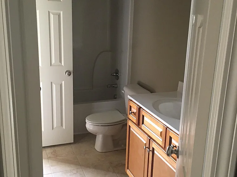 6025 Noble Rd — Photo 10