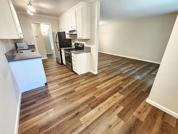 2nd image of 135 Acalanes Dr APT 13
