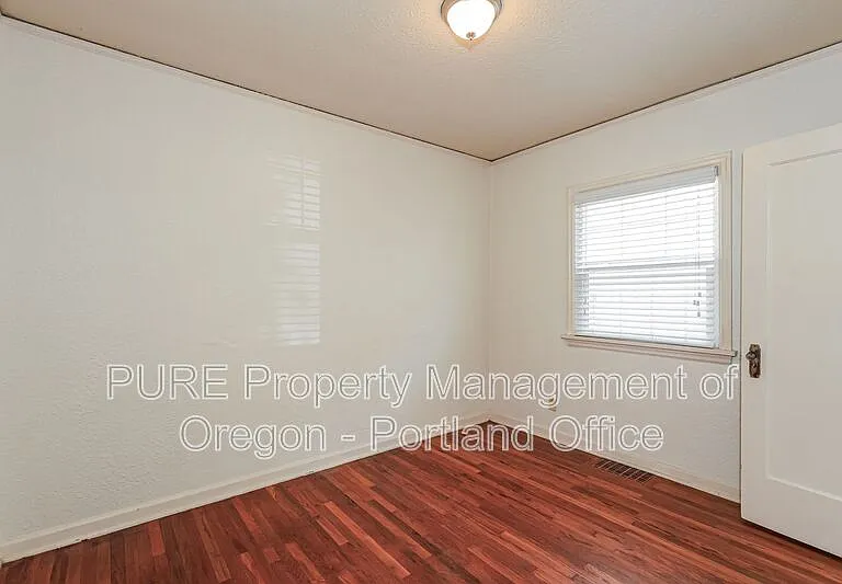 715 NE 20th Ave #1 — Photo 10