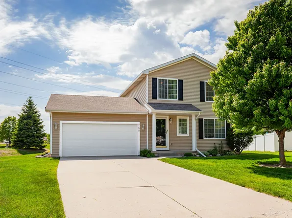 760 SE Carefree Ln, Waukee, IA 50263