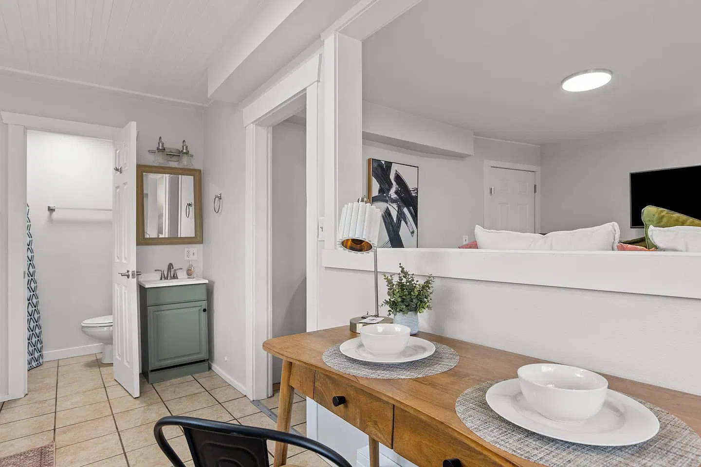 1 bed, $1,300 — Photo 3