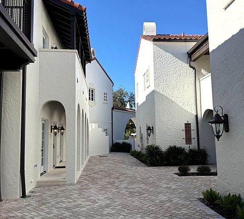 2nd image of 301 W Comstock Ave #1A