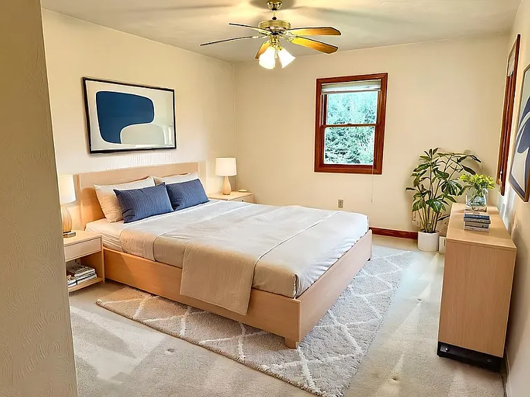111 Blossom Dr #A — Photo 2