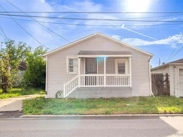 6444 Ashton Ave, Detroit, MI 48228