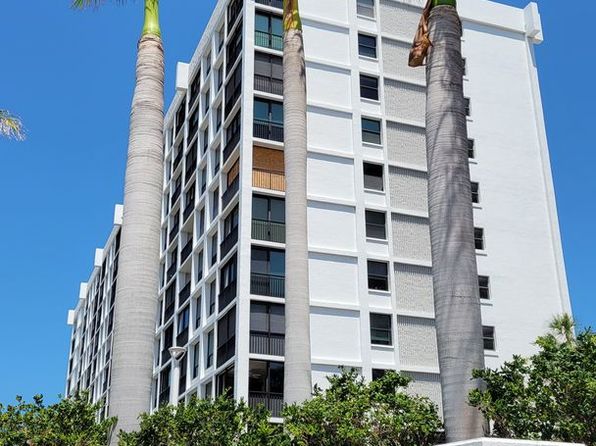 11 Sunset Dr APT 704