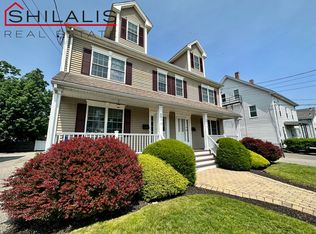 203 Grove St #203, Waltham, MA 02453