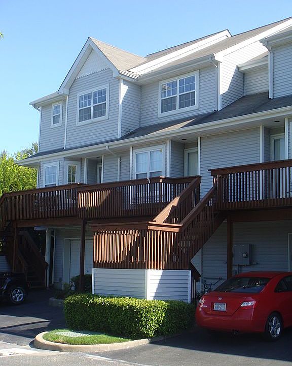 1st image of 137 Windward Dr