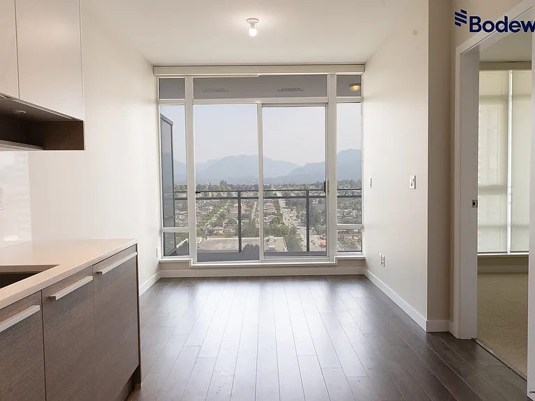 4485 Skyline Dr — Photo 1