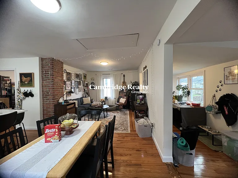 52 Raymond Ave — Photo 7