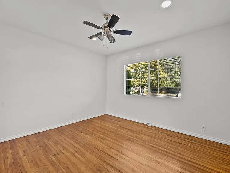 8440 Oakdale Ave — Photo 19