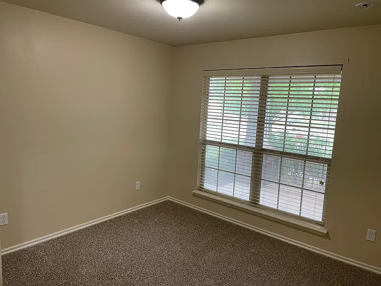 805 Bergen Peak Dr — Photo 10