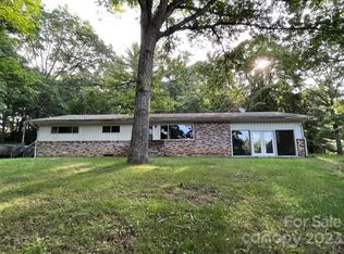 4309 Altapass Hwy, Spruce Pine, NC 28777